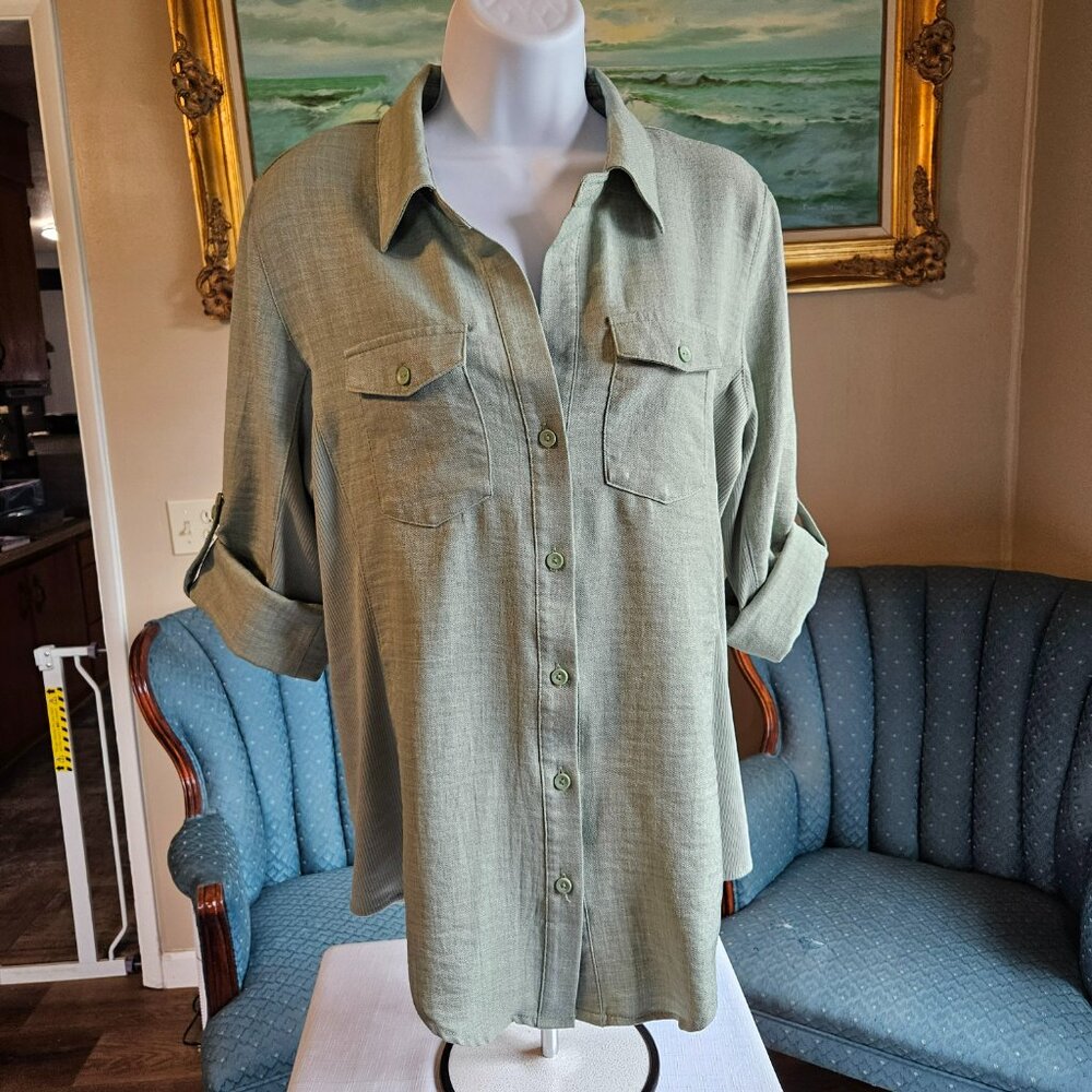 Simply Blessed Sage Green Size L EUC Shirt-Item #663
